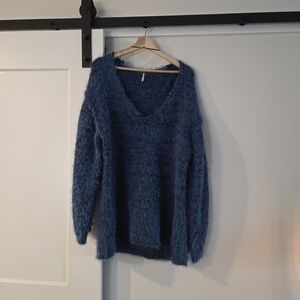 Free People Slouchy Oversized Fuzzy Blue V-Neck Sweater sz S